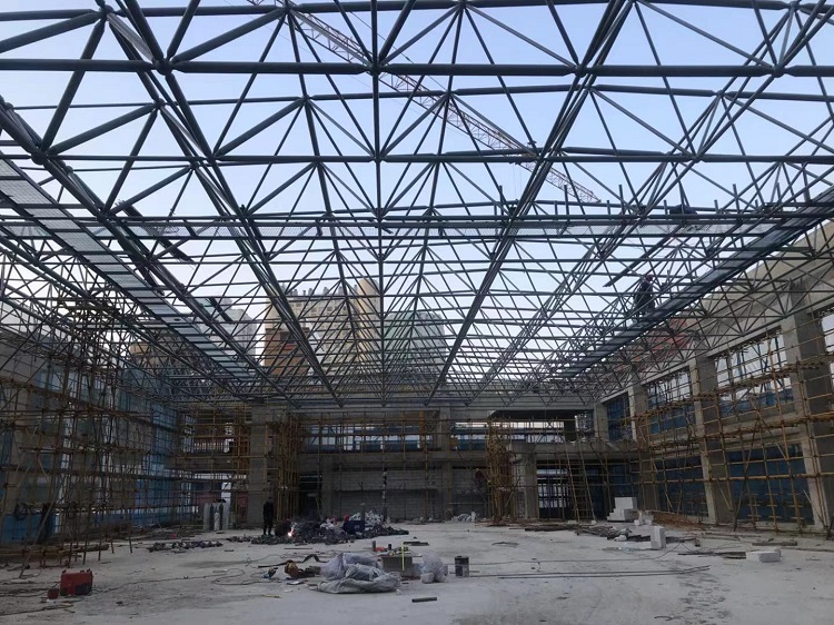 海城第一附属小学体育馆网架
